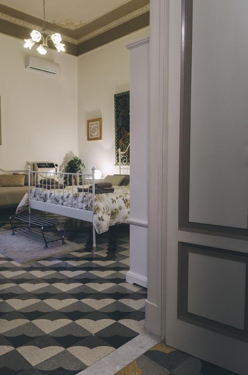 Arete Guest House Сиракуза Екстериор снимка